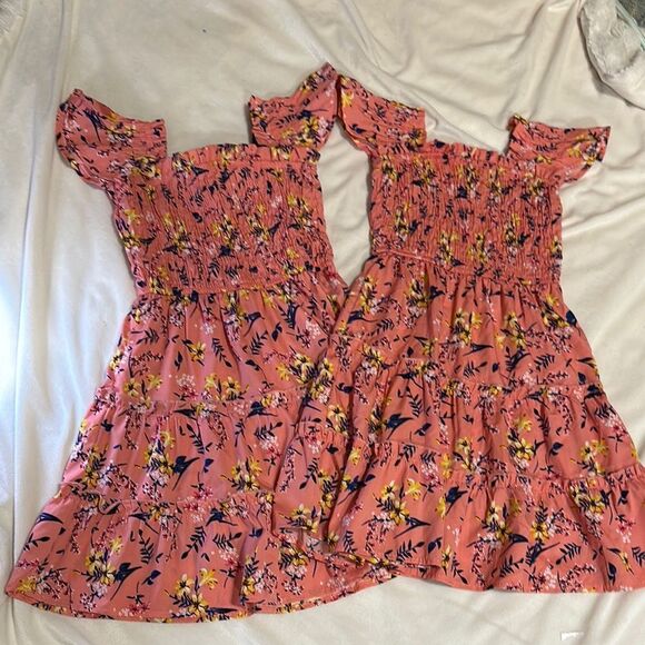 EUC Pink floral smocked top Dress. Size 5 & 6 - Picture 1 of 2